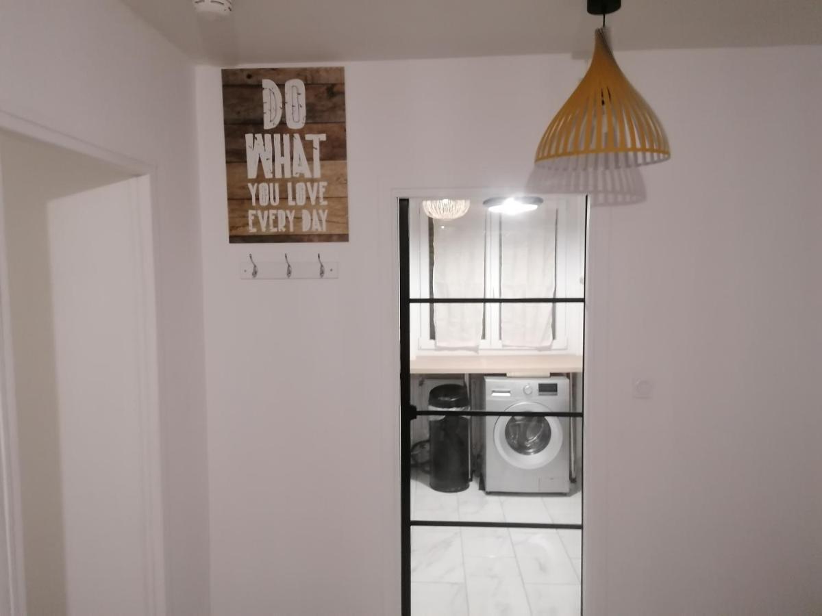 Hadriel Host Apartment แคลร์มงต์-แฟร์รองด์ ภายนอก รูปภาพ